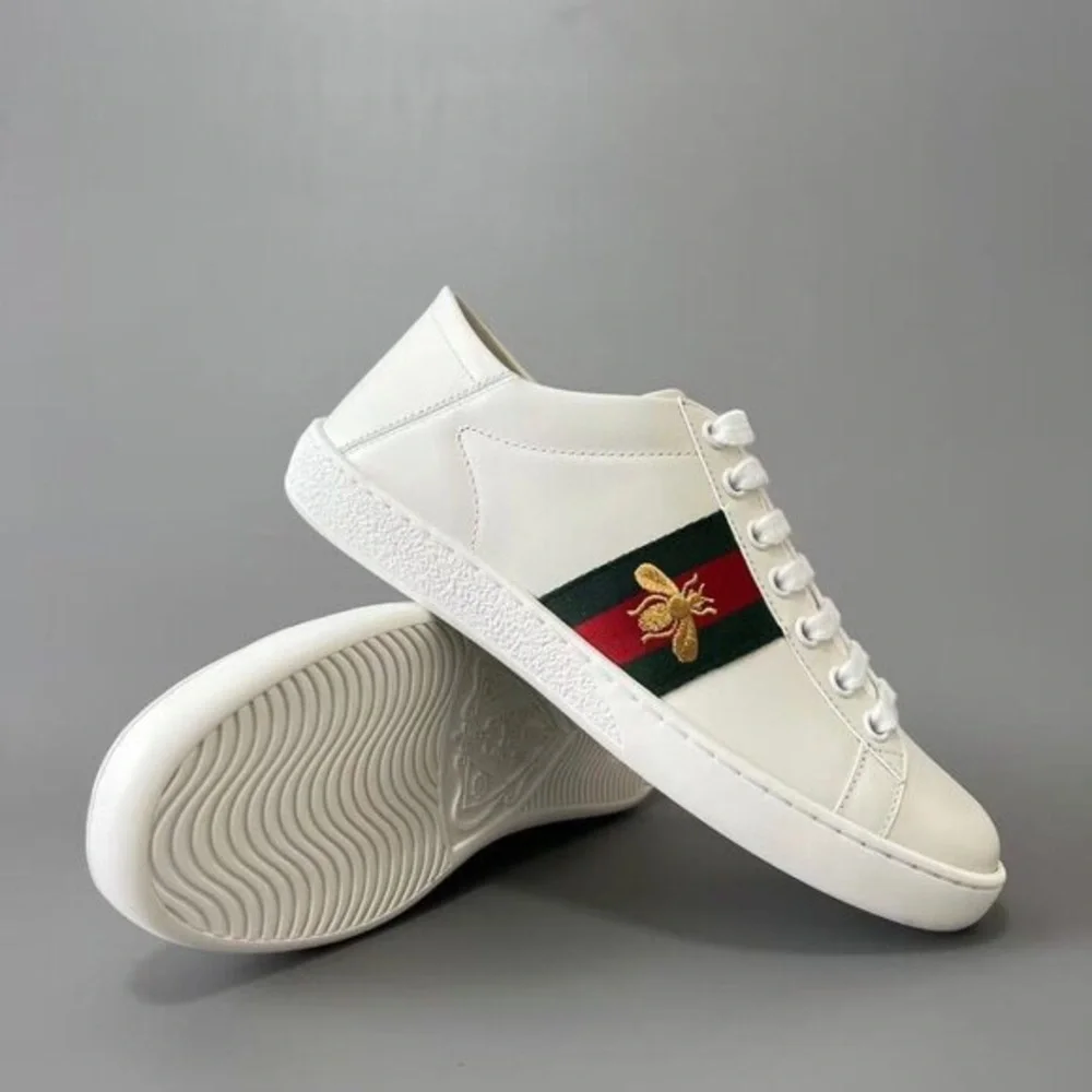 Gucci Ace Bee Embroidered White Leather Sneakers - Picture 2 of 9